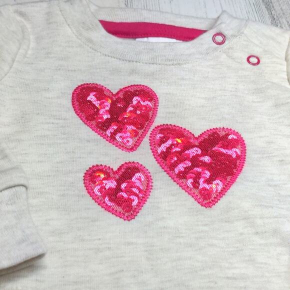 CAT & JACK NB Cream Gray heathered Sequin Heart Sweatshirt Baby NEW Newborn - Picture 2 of 6